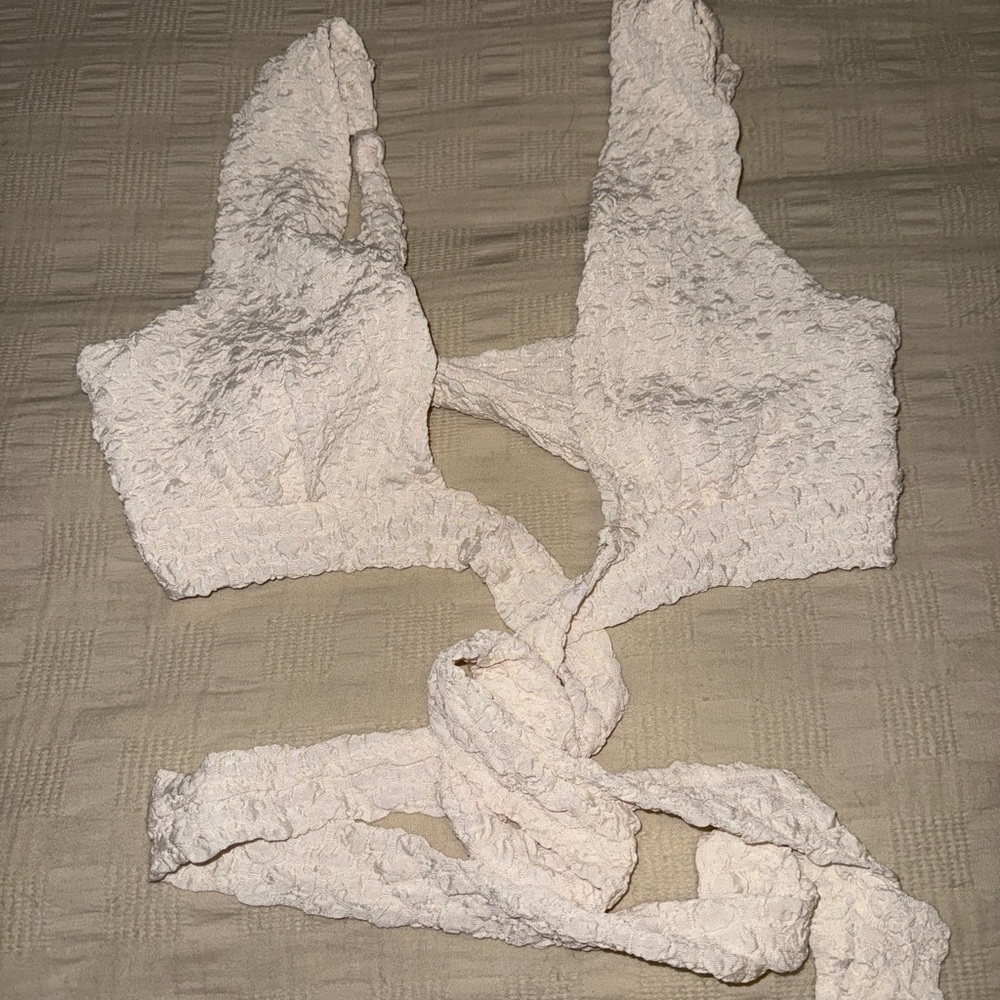 SHEIN Cream Textured Crop Top